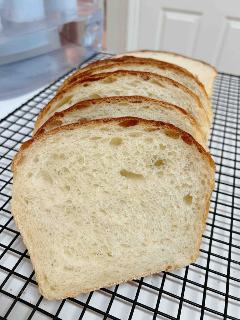 sliced white sandwich bread